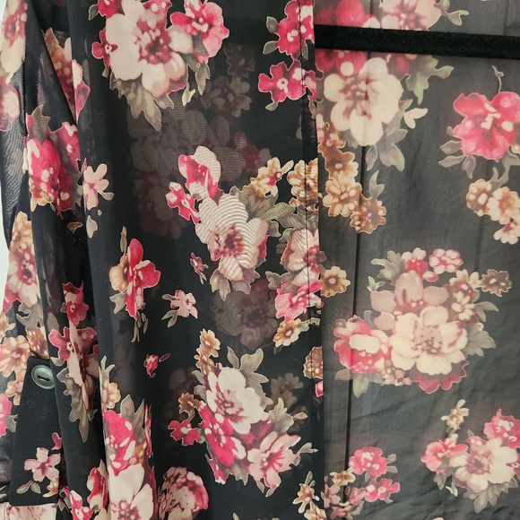 LADY DUTCH Sheer floral vest fall Size M - Picture 2 of 7